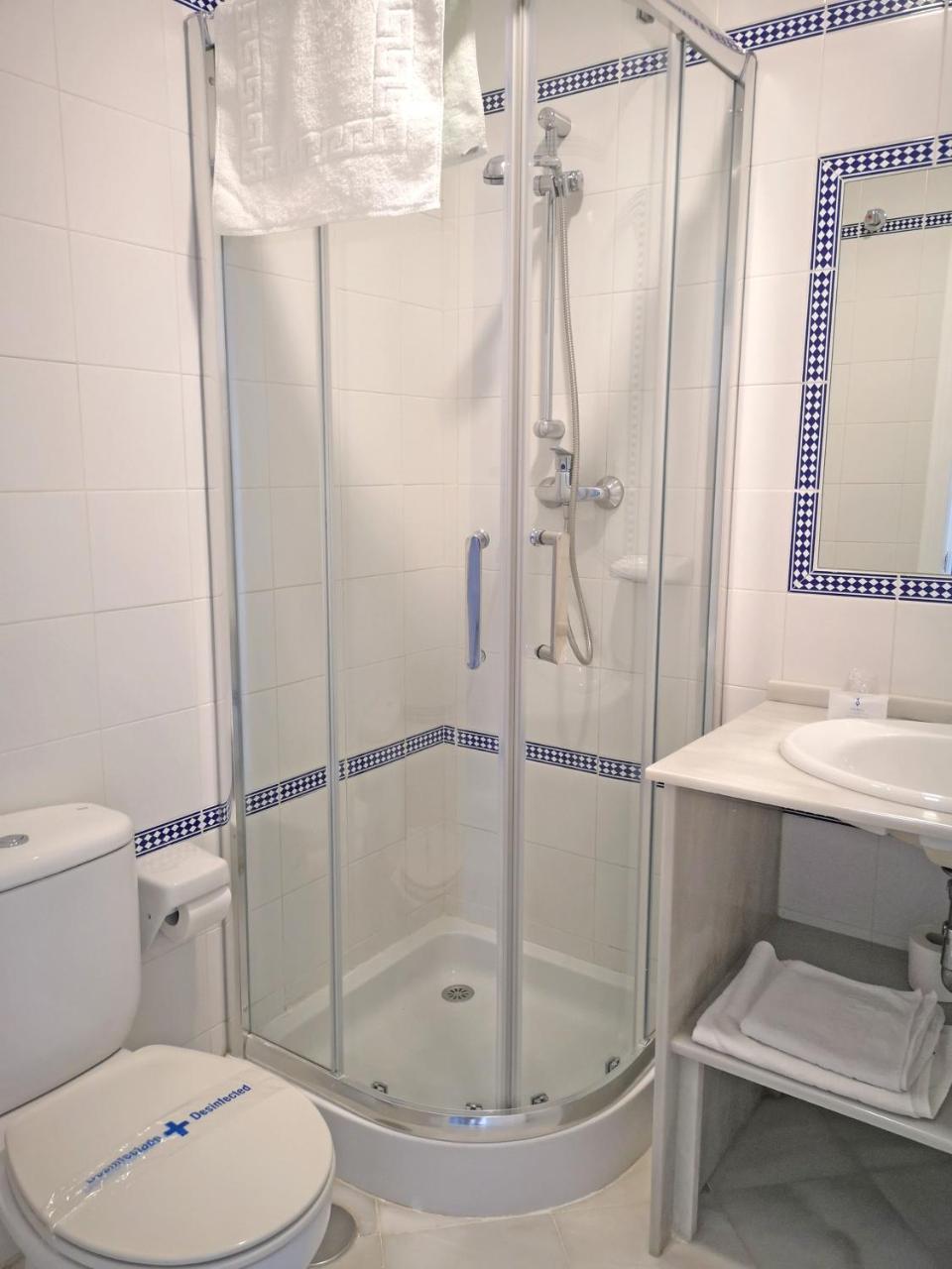 Hostal Bodega Conil De La Frontera Extérieur photo