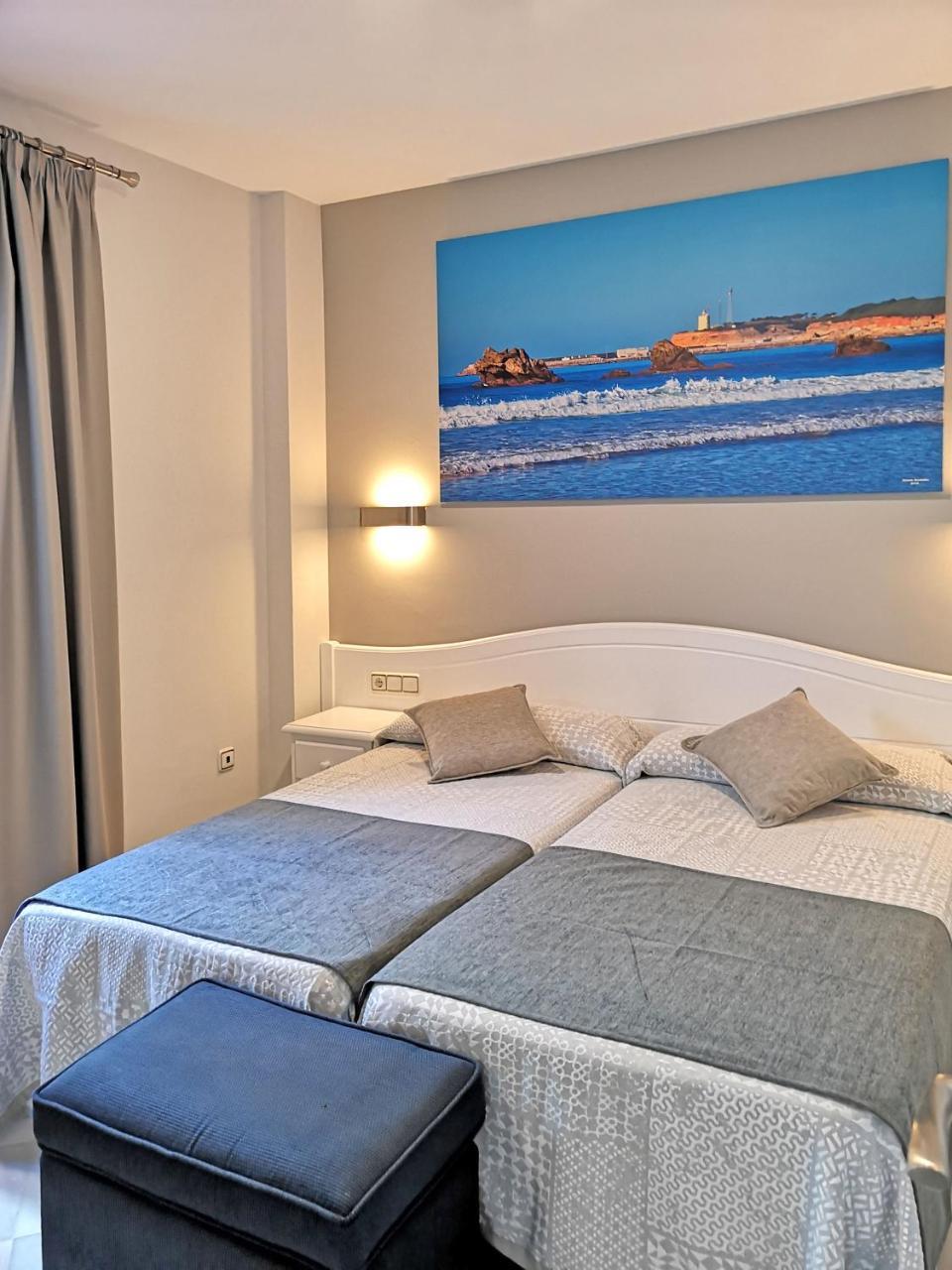 Hostal Bodega Conil De La Frontera Extérieur photo