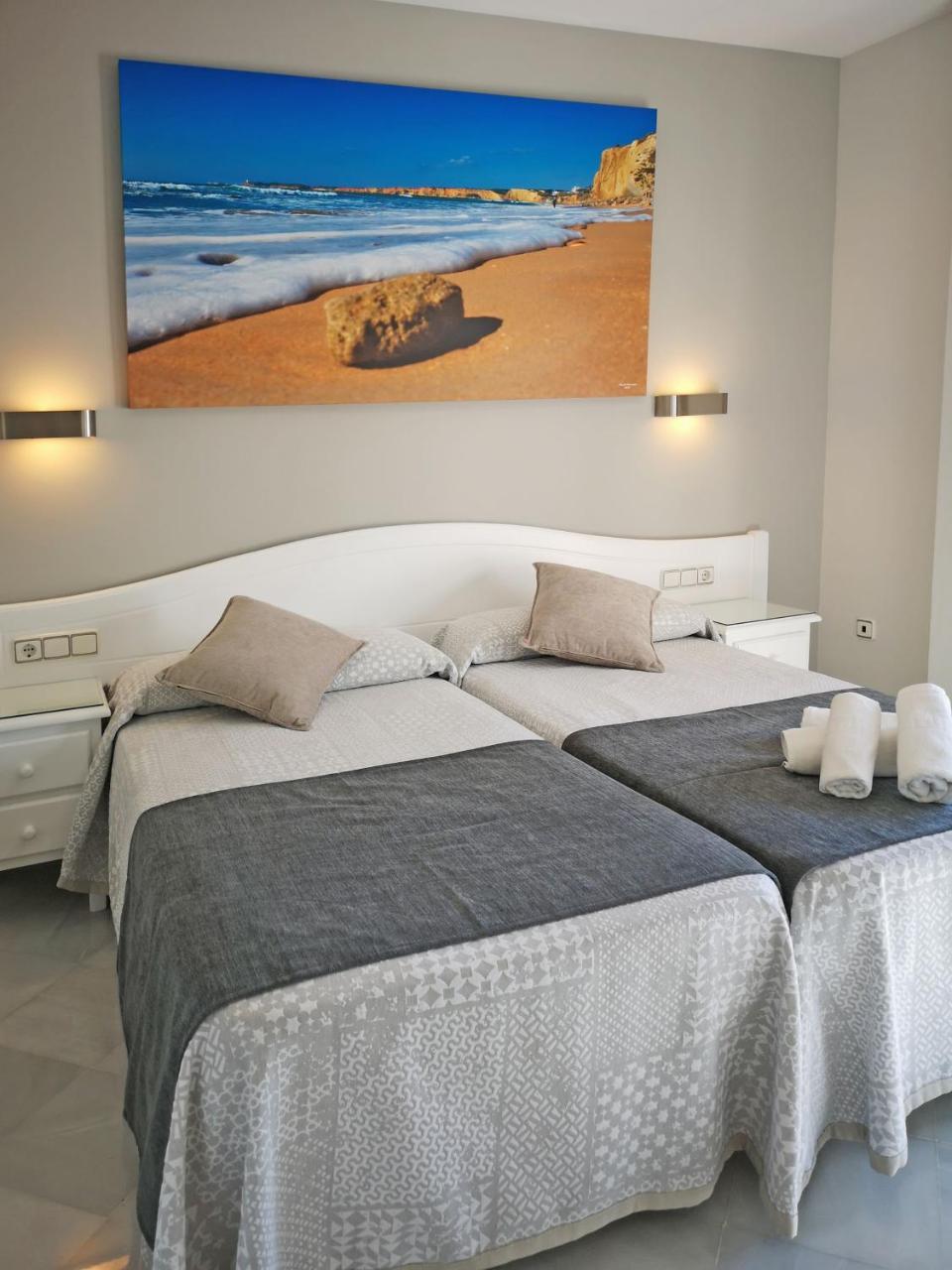 Hostal Bodega Conil De La Frontera Extérieur photo